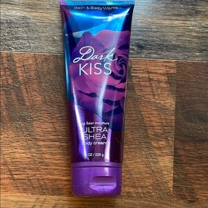 Bath & Body Works Dark Kiss Ultra Shea Body Cream - Purple